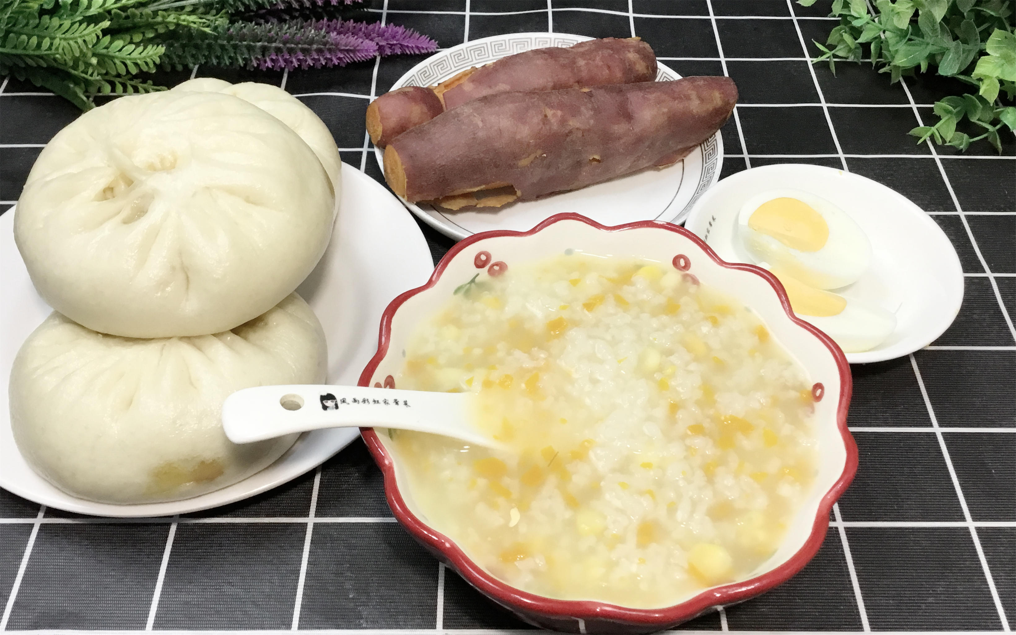 家常速冻小笼包子蒸几分钟,包子经典吃法不用酵母做好直接蒸