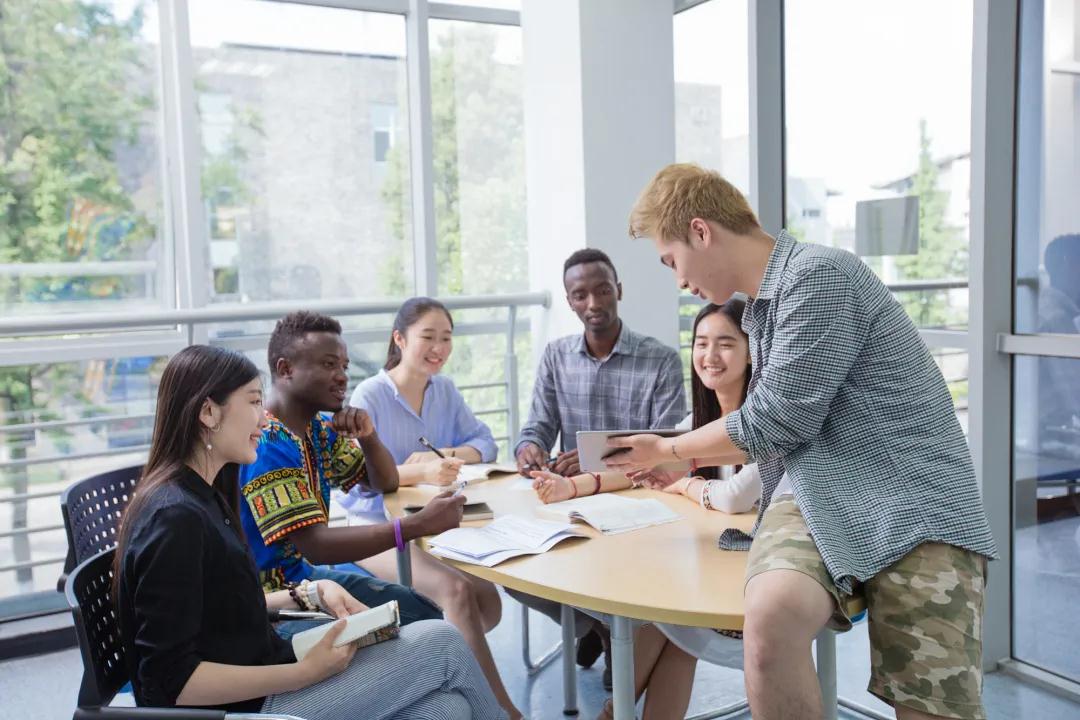 成都东软学院专业及就业率,成都东软学院2017年就业