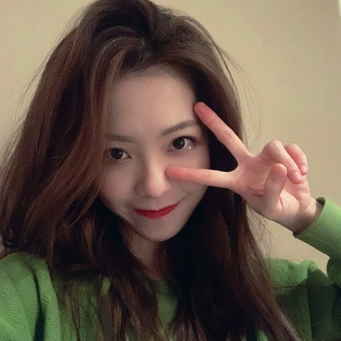 Miss晒出海南大学五一游玩照，网友：学会计的靠打游戏拿了冠军