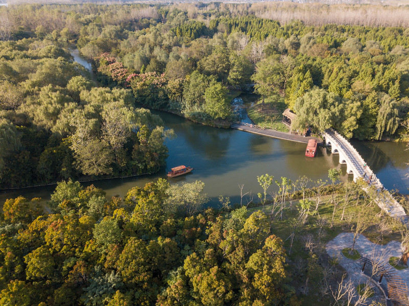 乘着动车去旅行,乘着高铁游扬州高邮北