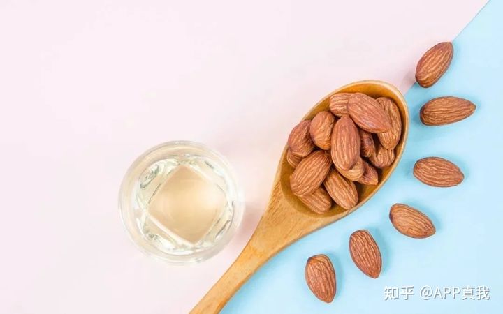 鼻子刷酸去黑头,毛孔粗大去黑头刷什么酸