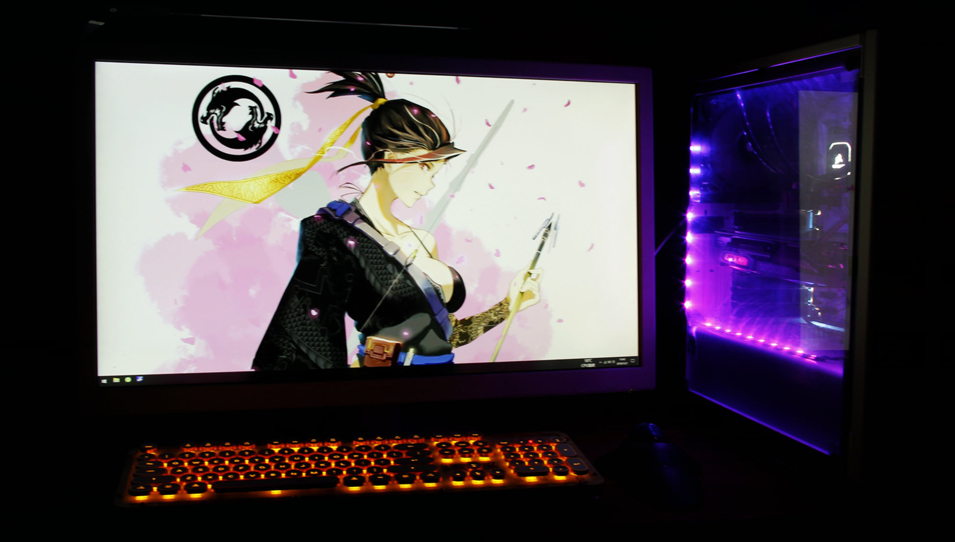 感受极地的温馨，8102年的纯白色装机推荐