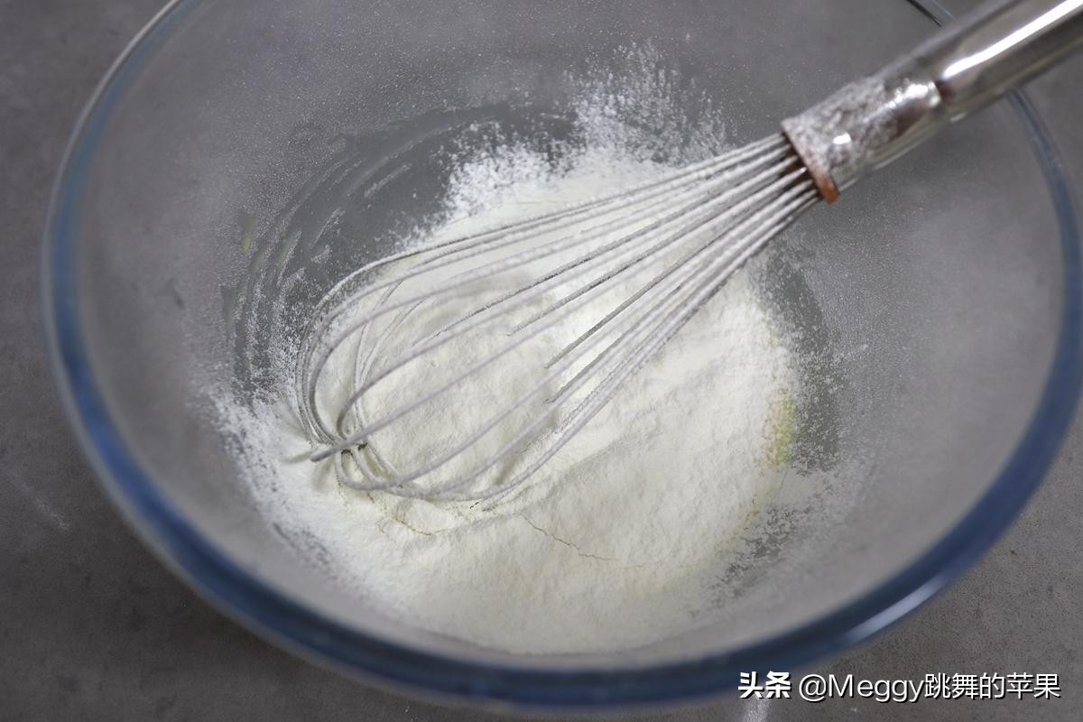 杯子蛋糕不塌不回缩的配方,如何让杯子蛋糕蓬松柔软不塌