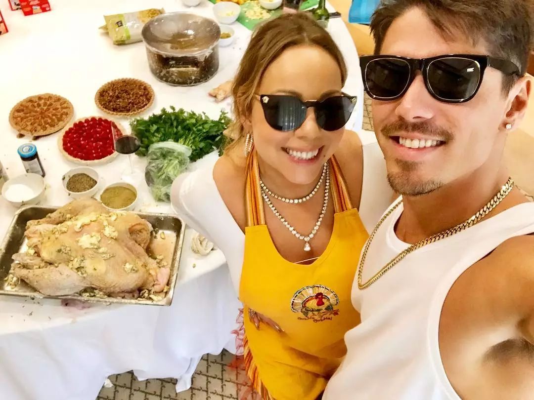 “圣诞要你命”正式登顶，49岁的MariahCarey迎来了人生的新巅峰