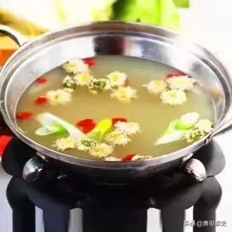 舌尖上的清朝皇宫：慈禧太后对菊花火锅情有独钟