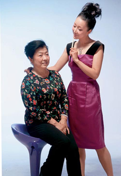 孙悦相亲相爱一家人,孙悦演唱父母的感人歌曲