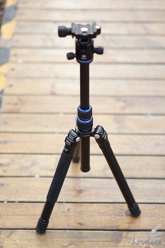 高性价比便携脚架百诺PA19AK套装试用