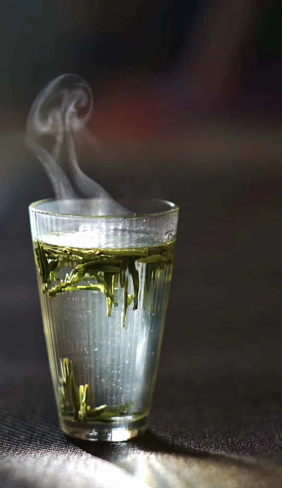 青芽甘露：一杯竹叶青，尽显君子情