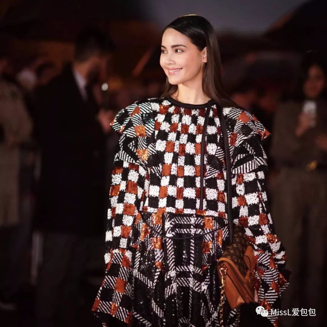 适合春夏背的lv包,lv复古单肩背包男款