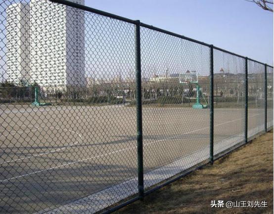 体育场围栏,包塑防腐体育场围栏网