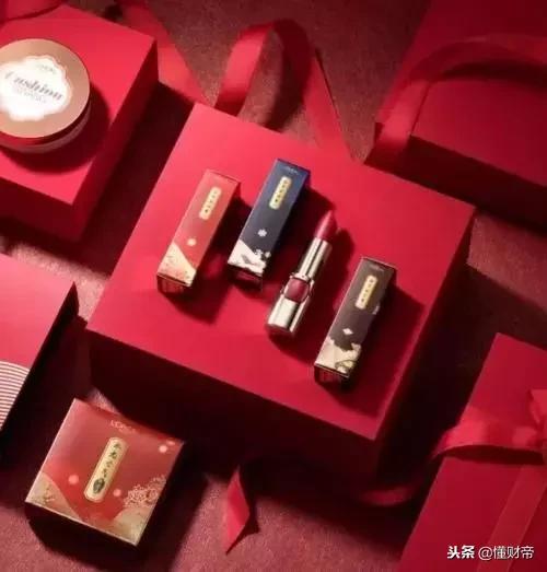 看！你老家的闺蜜一口气买了全套故宫口红