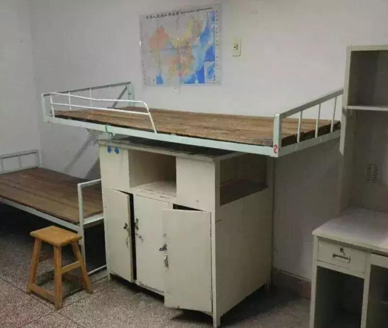 最好学校宿舍vs最差学校宿舍,中国大学十大最差宿舍