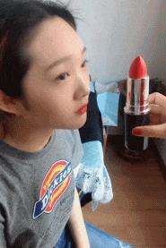 女主管换了新的电脑,女上司换了新电脑