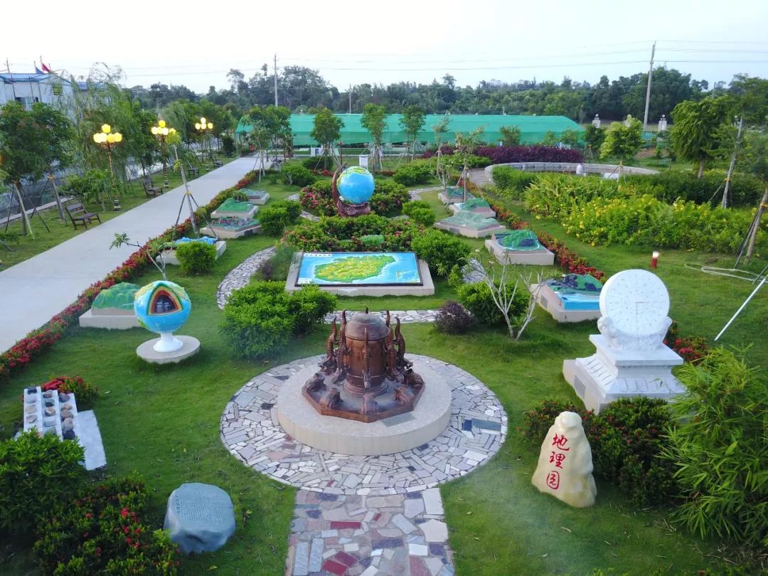 万宁这所学校兴趣班喜结硕果艺术节开出多彩花