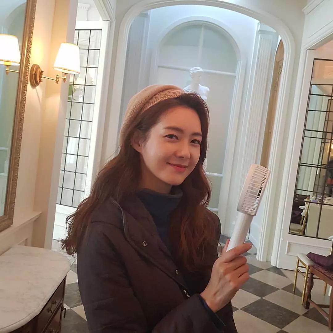 韩剧正在分手女主穿搭,runon韩剧女主穿搭