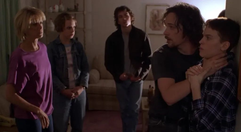 男孩别哭电影真实事件,男孩别哭电影全集