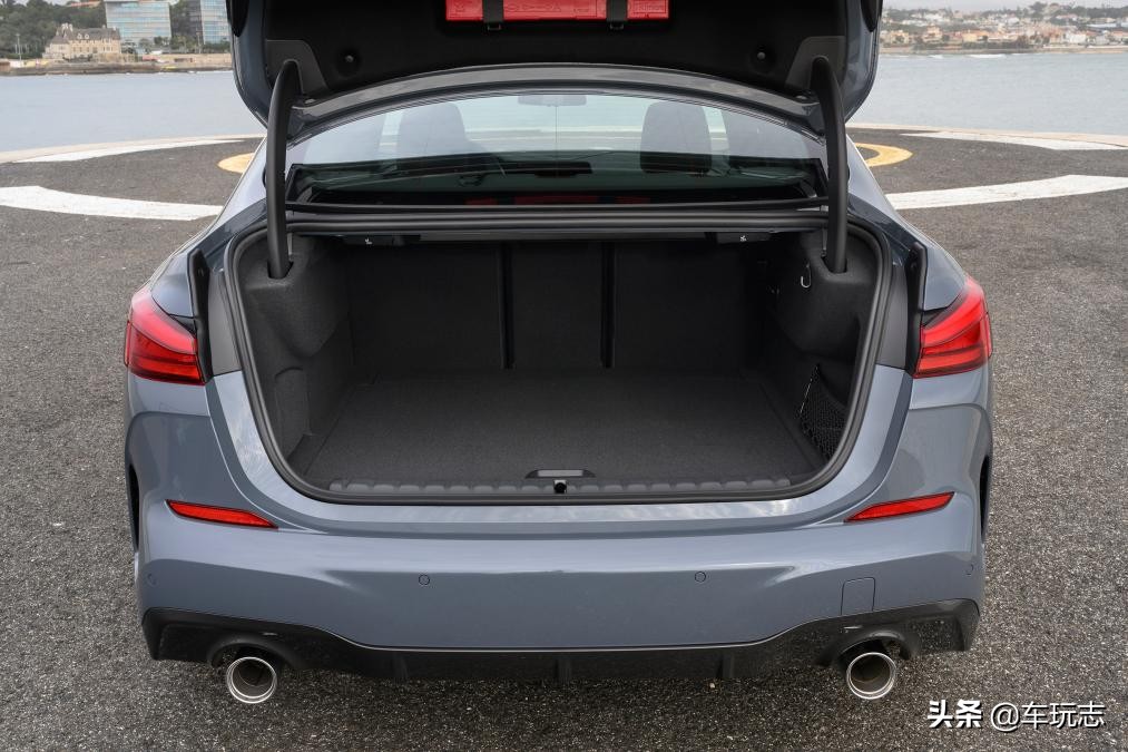 吐槽宝马1系四缸125i领先版,吐槽宝马1系125i曜夜版