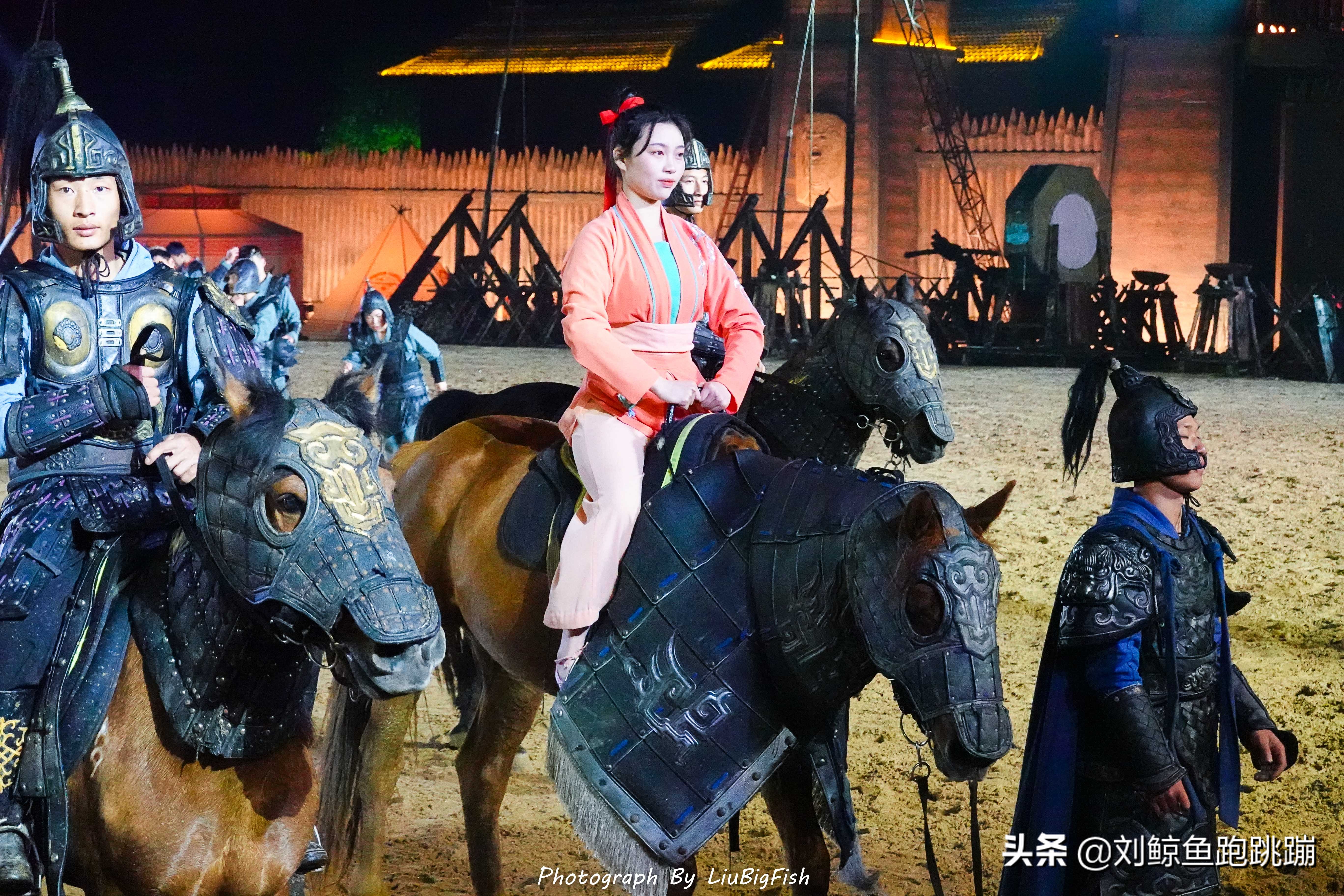 木兰草原马战演出直播,武汉木兰草原狂欢夜视频