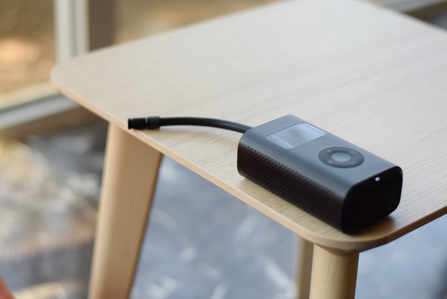 小米发布会前夕神秘机型遭曝光,小米首款车型曝出