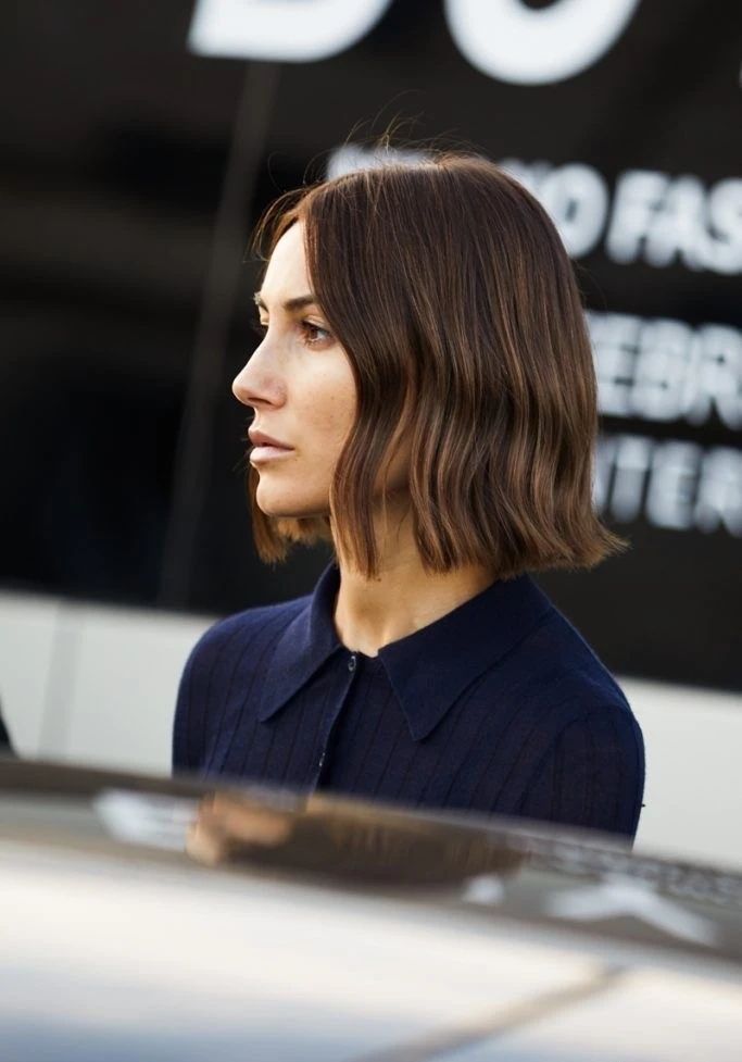 适合黑长直的百搭发型,黑长直的减龄发型