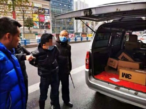 口罩中间的喷绒布怎么鉴别真假,买的口罩是假的怎么办