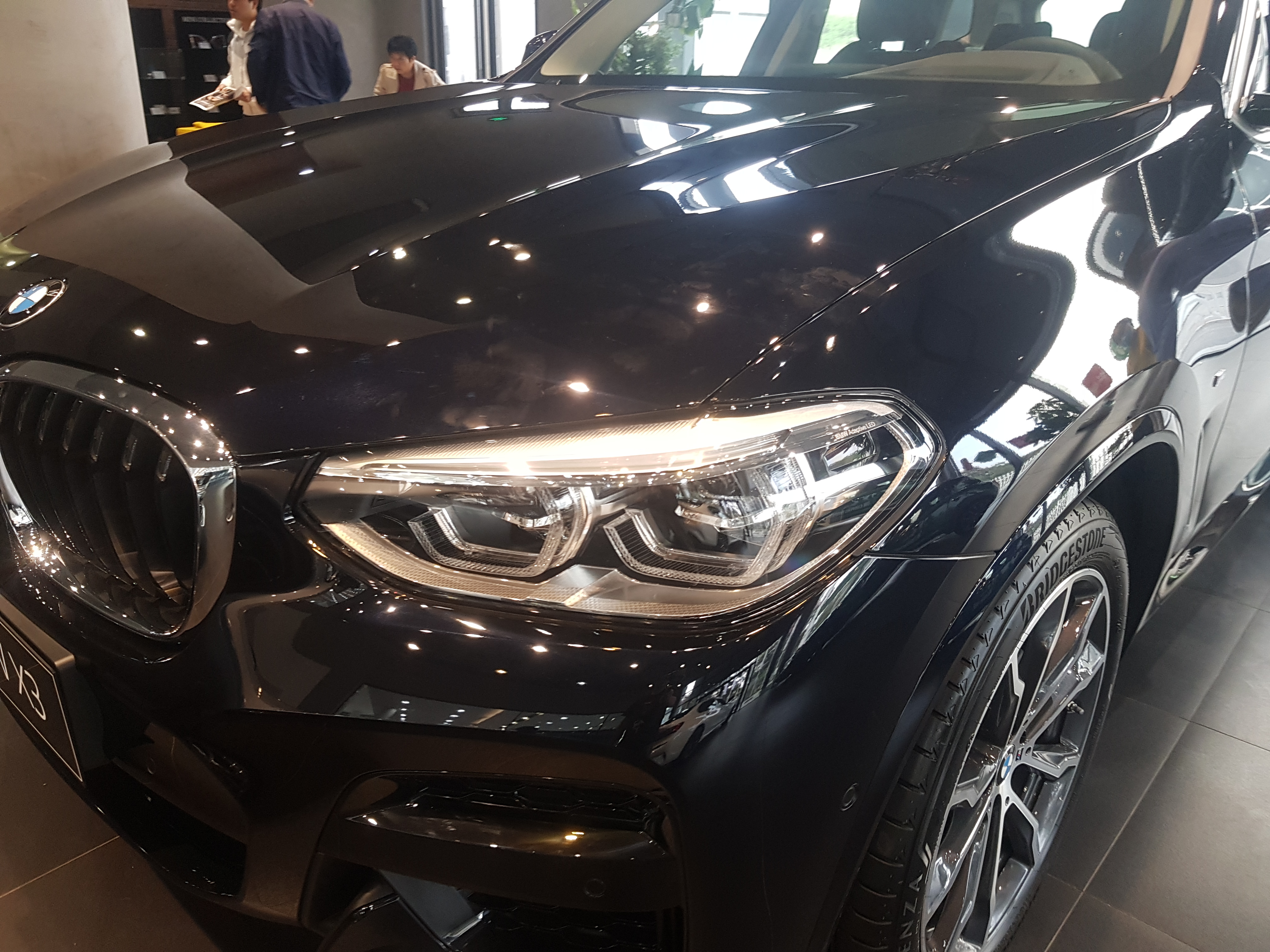 宝马x3黑色试驾视频,宝马x3新款黑色最低配