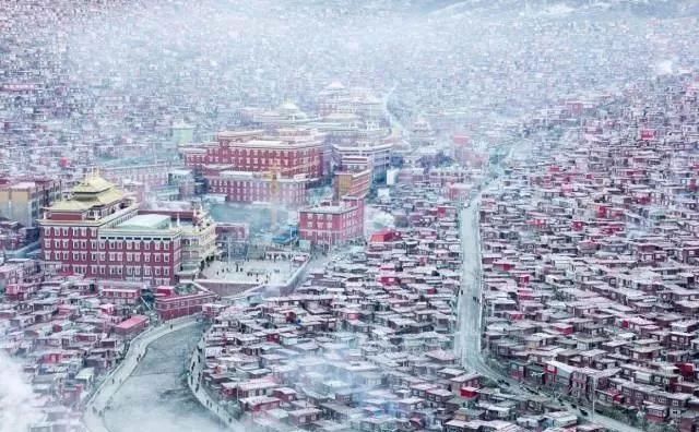 冬天情侣去哪里旅游最适合,适合情侣两三天的短途冬日旅游