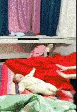 当你发现你*载下**好几天的游戏，但是电脑带不动这个游戏玩不了时！