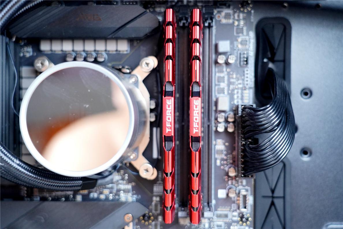 十铨内存冥神3200可以超到多少,内存条十铨冥神好还是海盗船