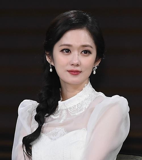 “刁蛮公主”张娜拉，献歌奥运，误谈圈钱被封杀，40岁想嫁中国