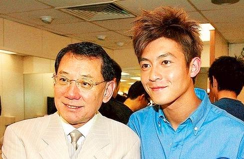 杨受成杨千嬅,杨受成谈梁洛施