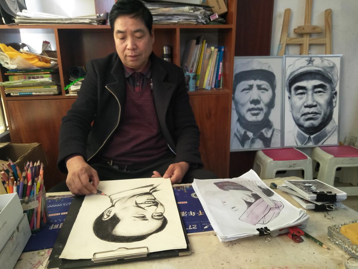 河南方城兰林坡:从用勺作画用花鸟写字的民间艺术家到绘画教育家