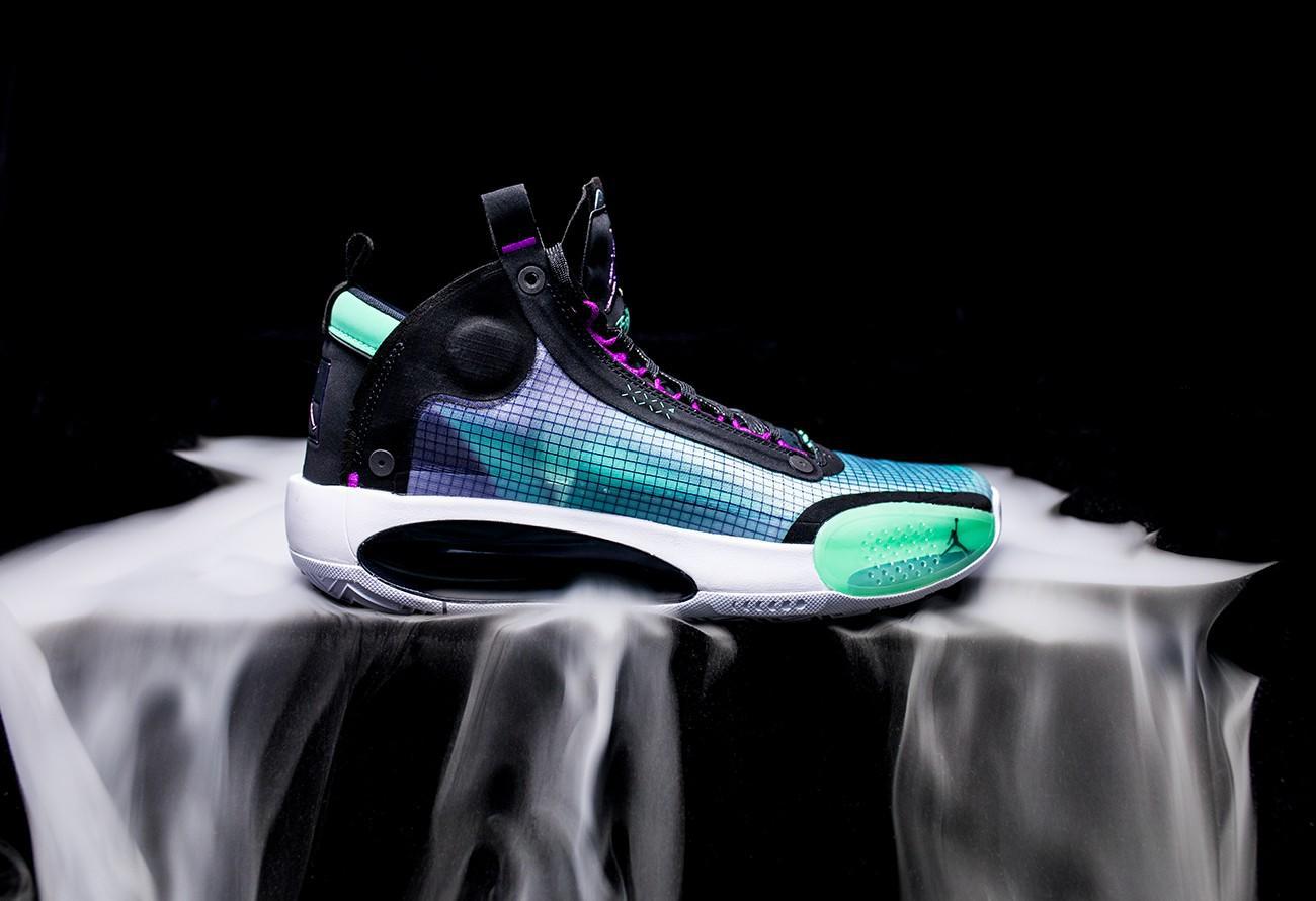 库里哈登欧文球鞋,哈登和库里的球鞋谁的好