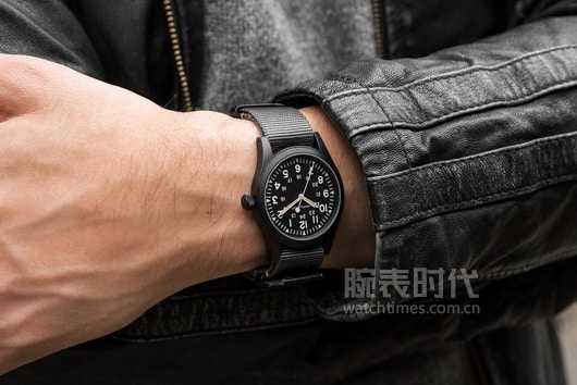 三款适合年轻人的入门级腕表推荐,低调内敛三款灰色正装腕表推荐