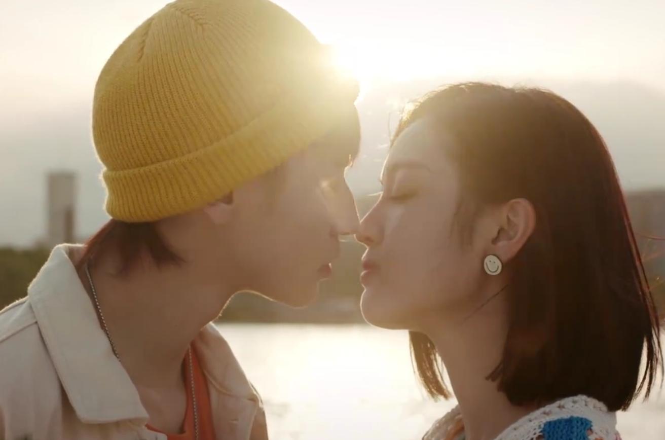 吴宣仪和小鬼这真的是恋爱综艺吗,小鬼和吴宣仪接吻是什么综艺