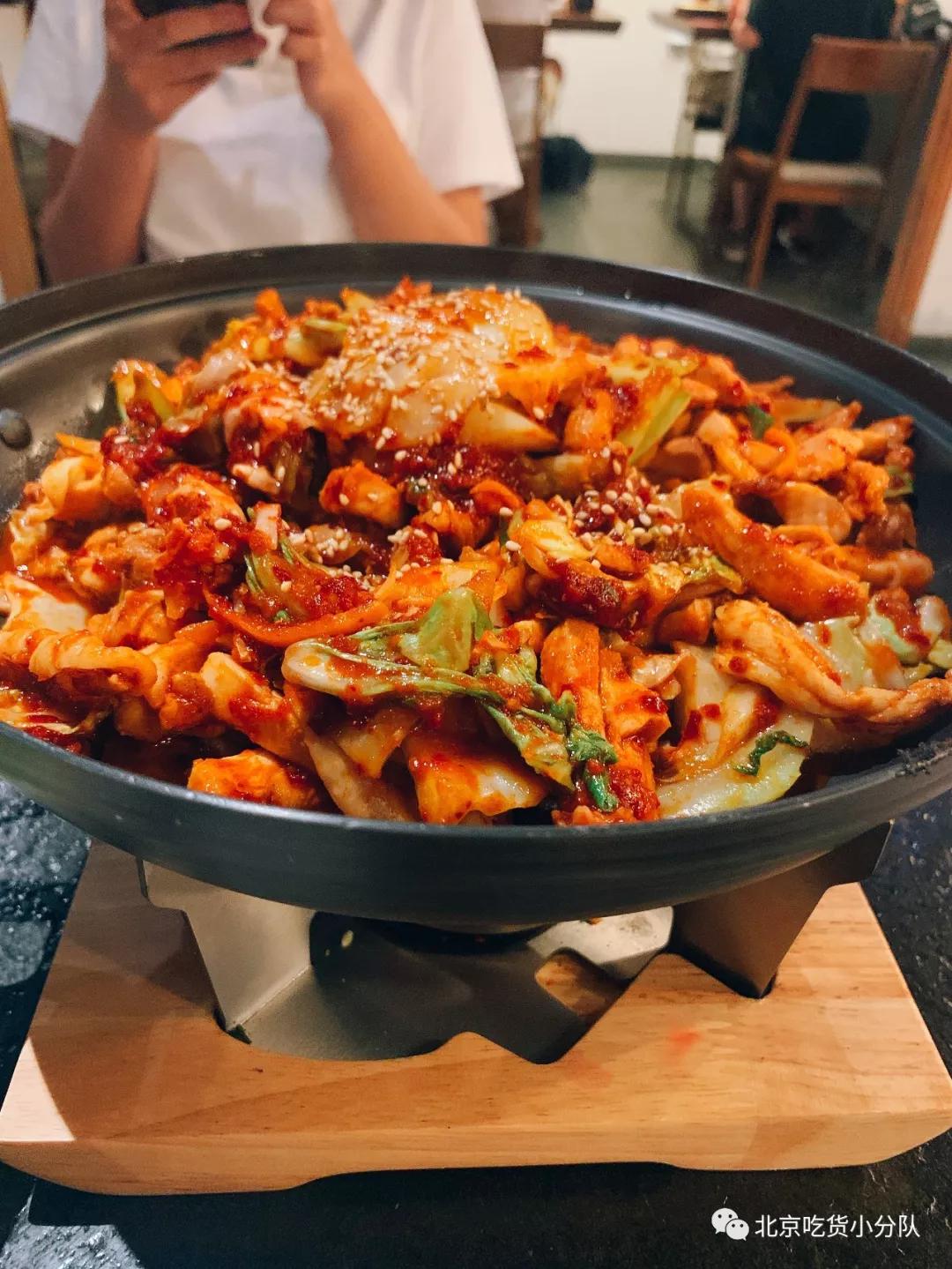 南京超火韩餐,三里屯上菜韩餐