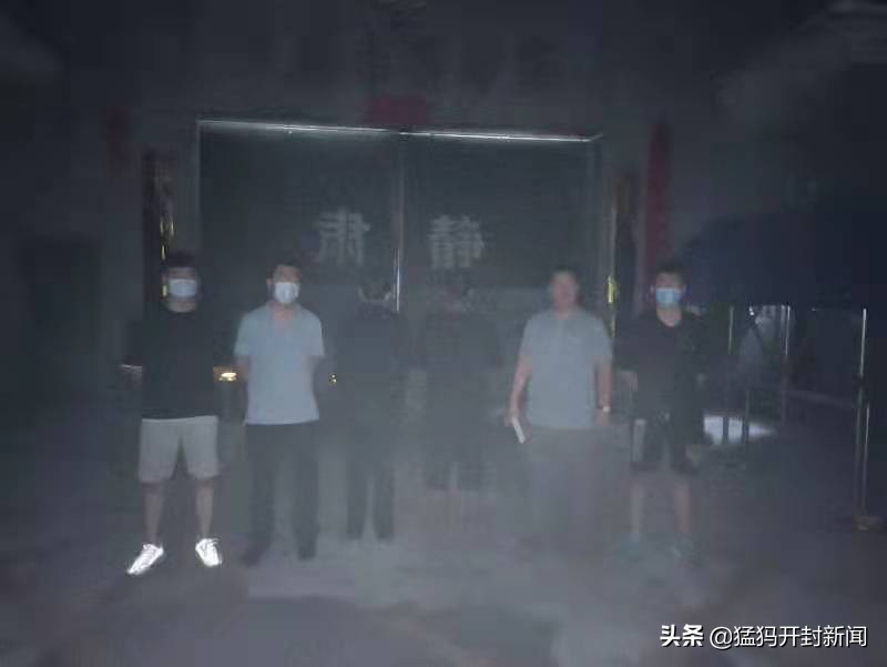 交友要谨慎不要轻易受人引诱,爱情虽甜蜜交友须谨慎