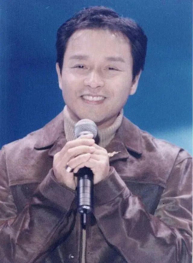 张国荣当年的葬礼,当年张国荣葬礼到底引起多大轰动