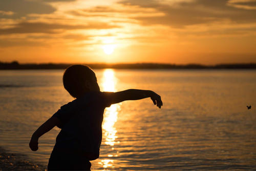 儿童卡通片少儿益智游戏推荐,儿童卡通片小萌娃展开游戏大冒险