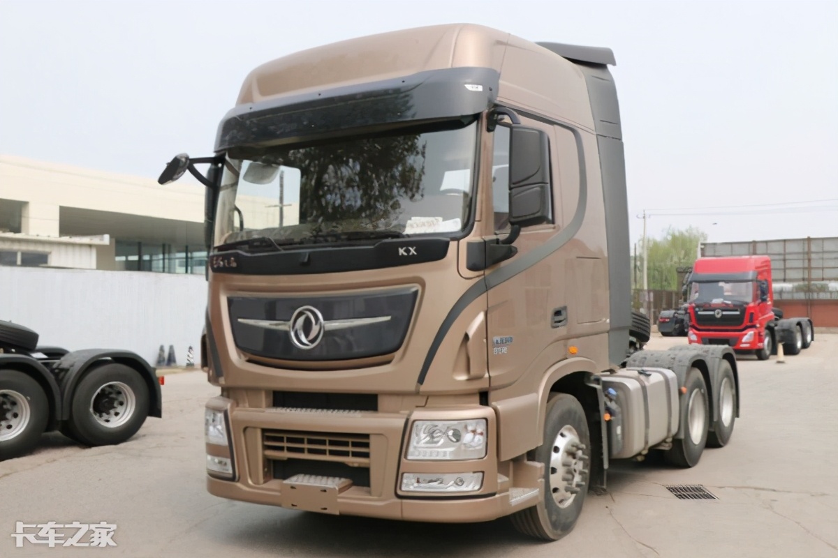 东风旗舰重卡最新款,东风天龙旗舰和欧曼自动挡哪个好