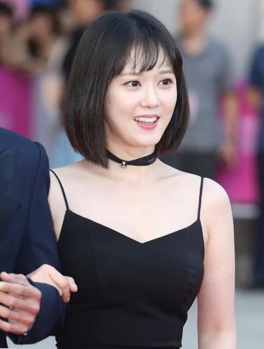 “刁蛮公主”张娜拉,献歌奥运,误谈圈钱被封杀,40岁想嫁中国