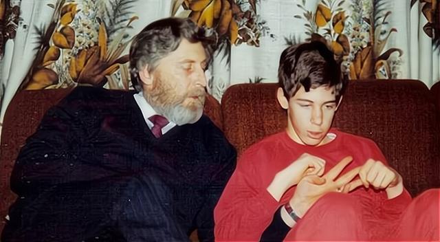 幽灵男孩马丁漫画,幽灵男孩马丁怎么回事