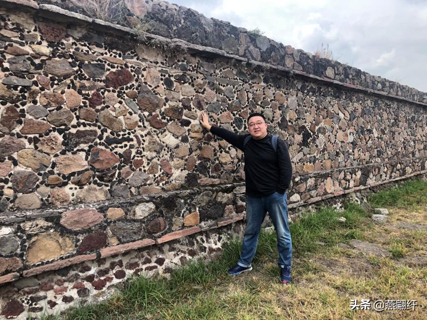 “踏迹古文明、晓看日月辉”— 除夕墨西哥金字塔一日游记