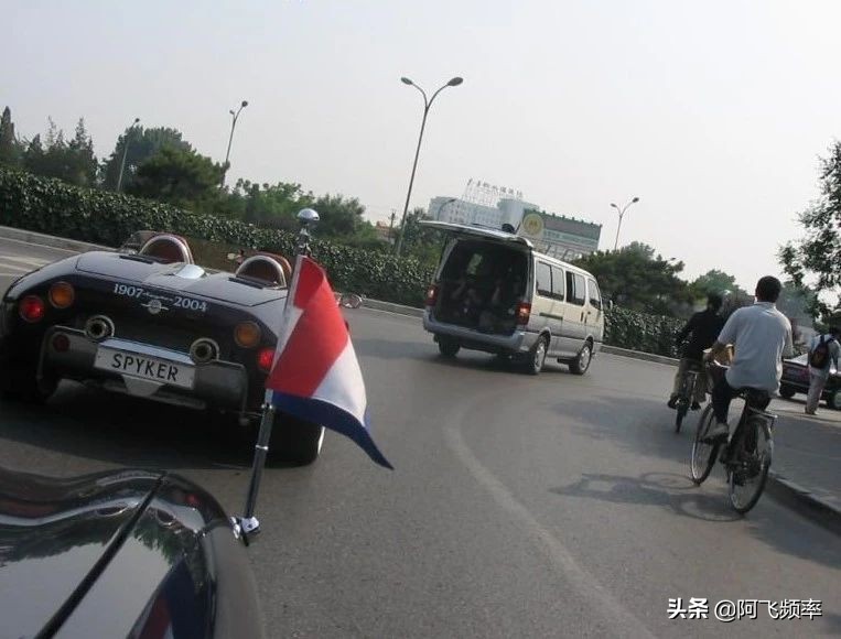 荷兰跑车世爵的价格,荷兰超跑