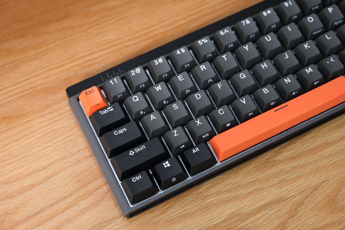 杜伽键盘k330w开箱,机械革命k330键盘