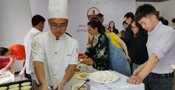 鹅油鲜花饼云南老字号,鹅油鲜花饼