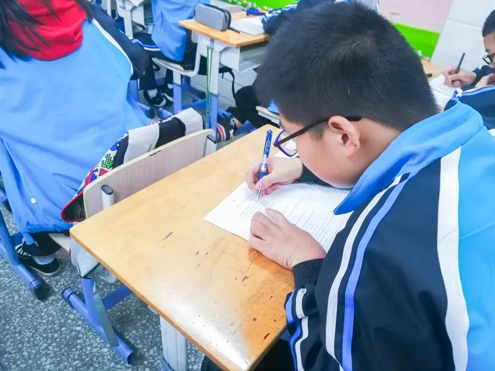 廉洁文化进校园习习清风浸我心——红光思源学校主题教育系列活动亮点多