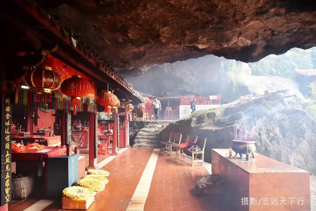 悠然三明：梅列瑞云山为佛，葡萄美酒配熏鸭