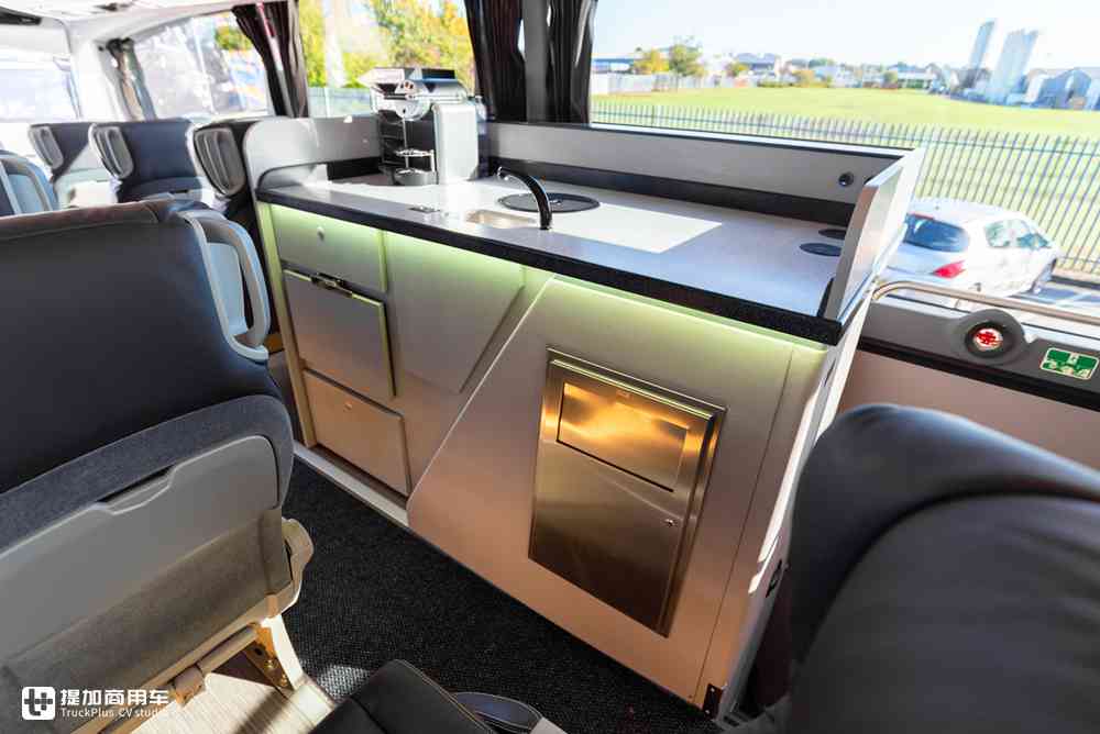 欧洲高端豪华大巴车,欧洲顶级豪华大巴