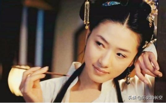 古代女人腰间为什么系红绳,古代红尘女子脚戴红绳是什么原因